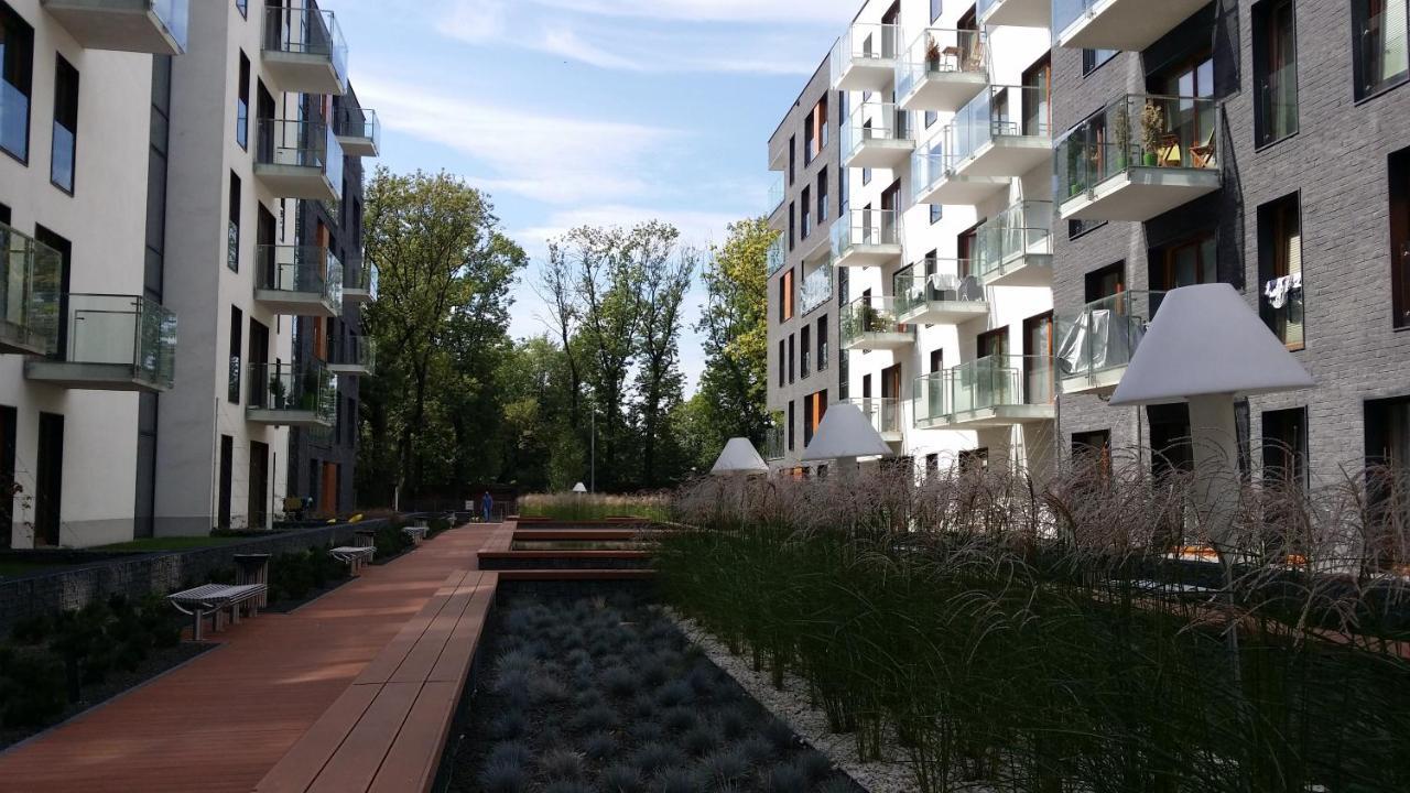 Black Pearl Apartment Краков Экстерьер фото